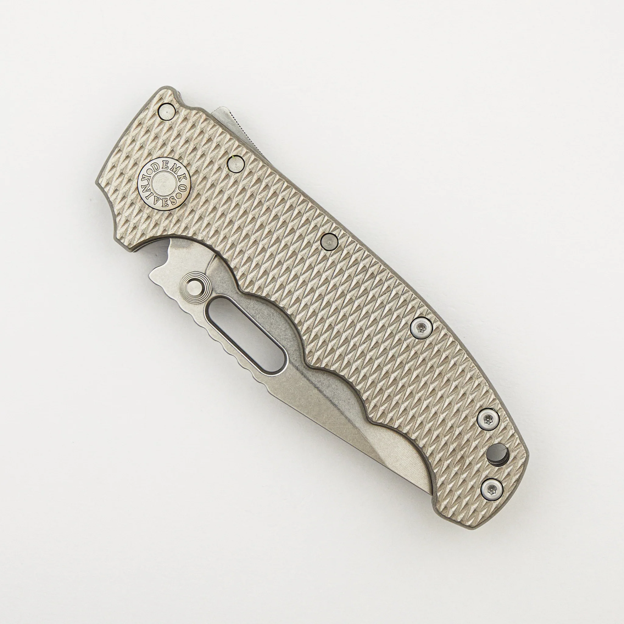 AD20 - Textured Titanium Handle - MagnaCut Blade - Image 3