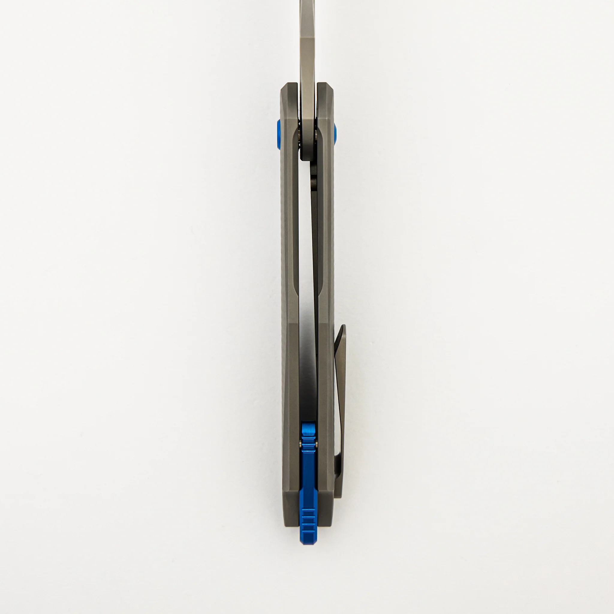 Arius - Corda Titanium Handle - Blue Hardware - Burnished W/ Polished Flats M398 Blade - Image 7