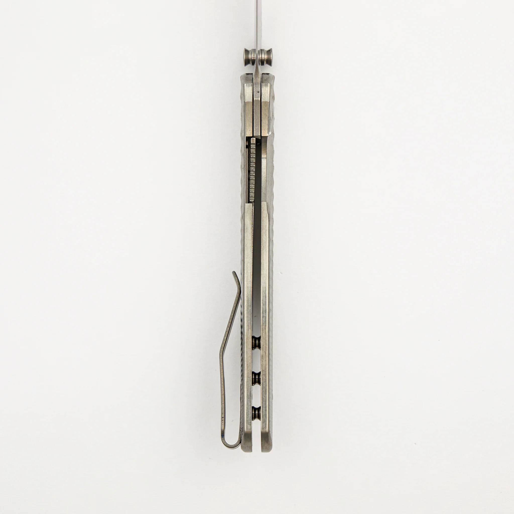 Atom Linerlock - Titanium Lizard Skin Handle - MagnaCut Blade - Image 6