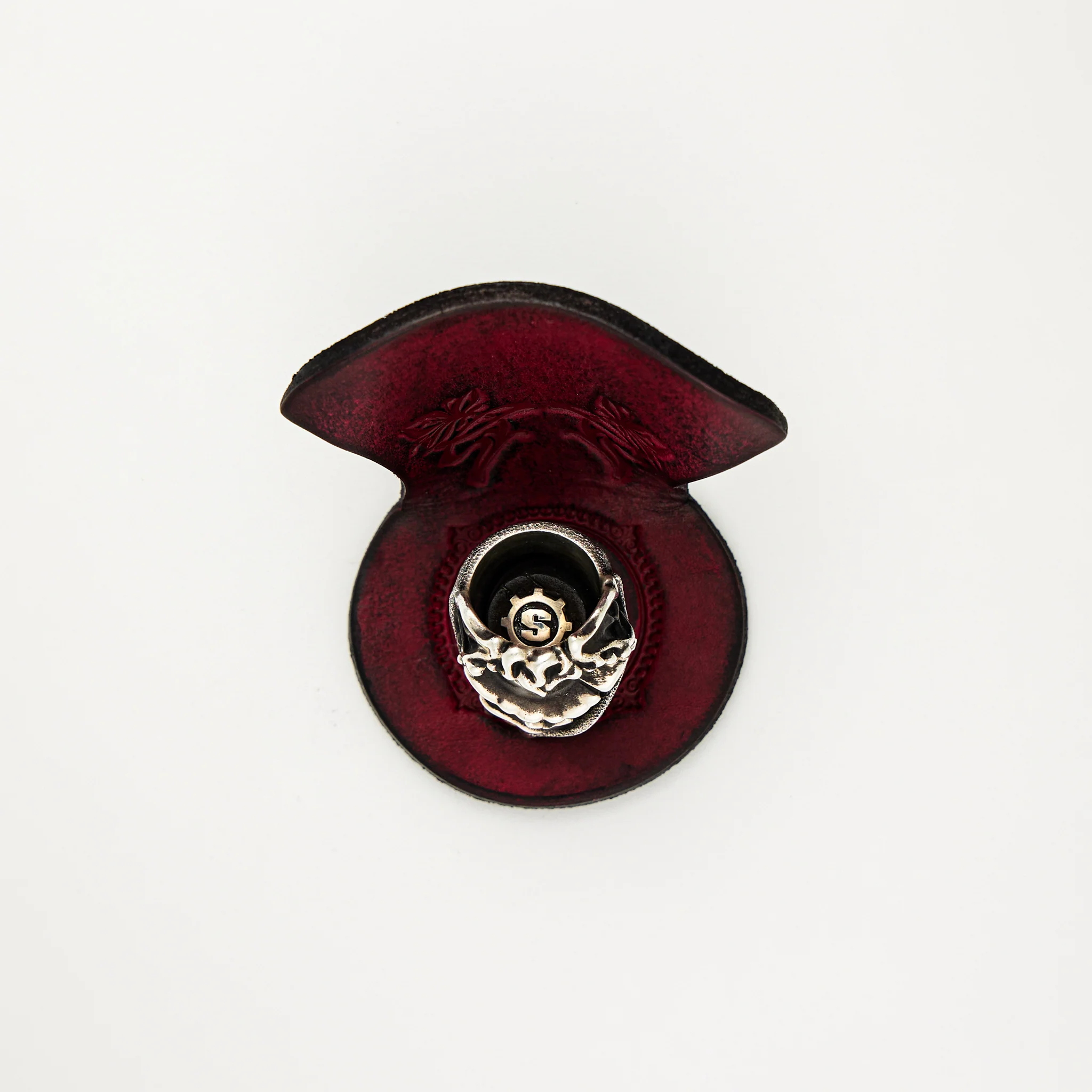 Count Chimpula Puncher W/ Garnet Halloween 2024 Ring - Ag/Au - Image 6