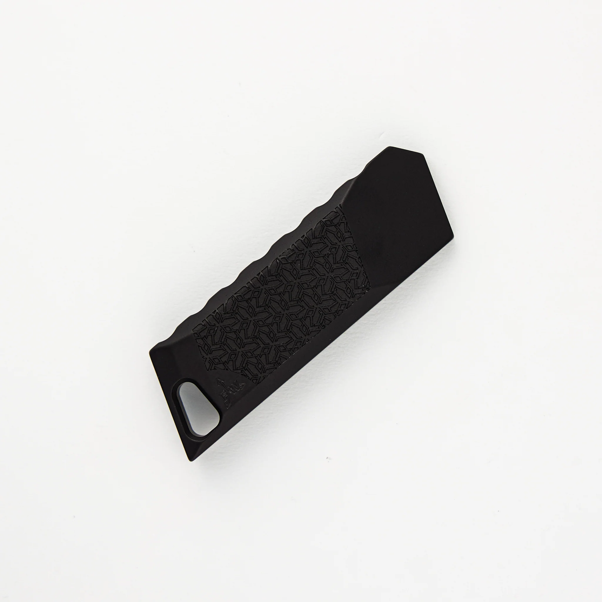 Bob The Boxcutter – R1P – Aluminum – Black - Image 4