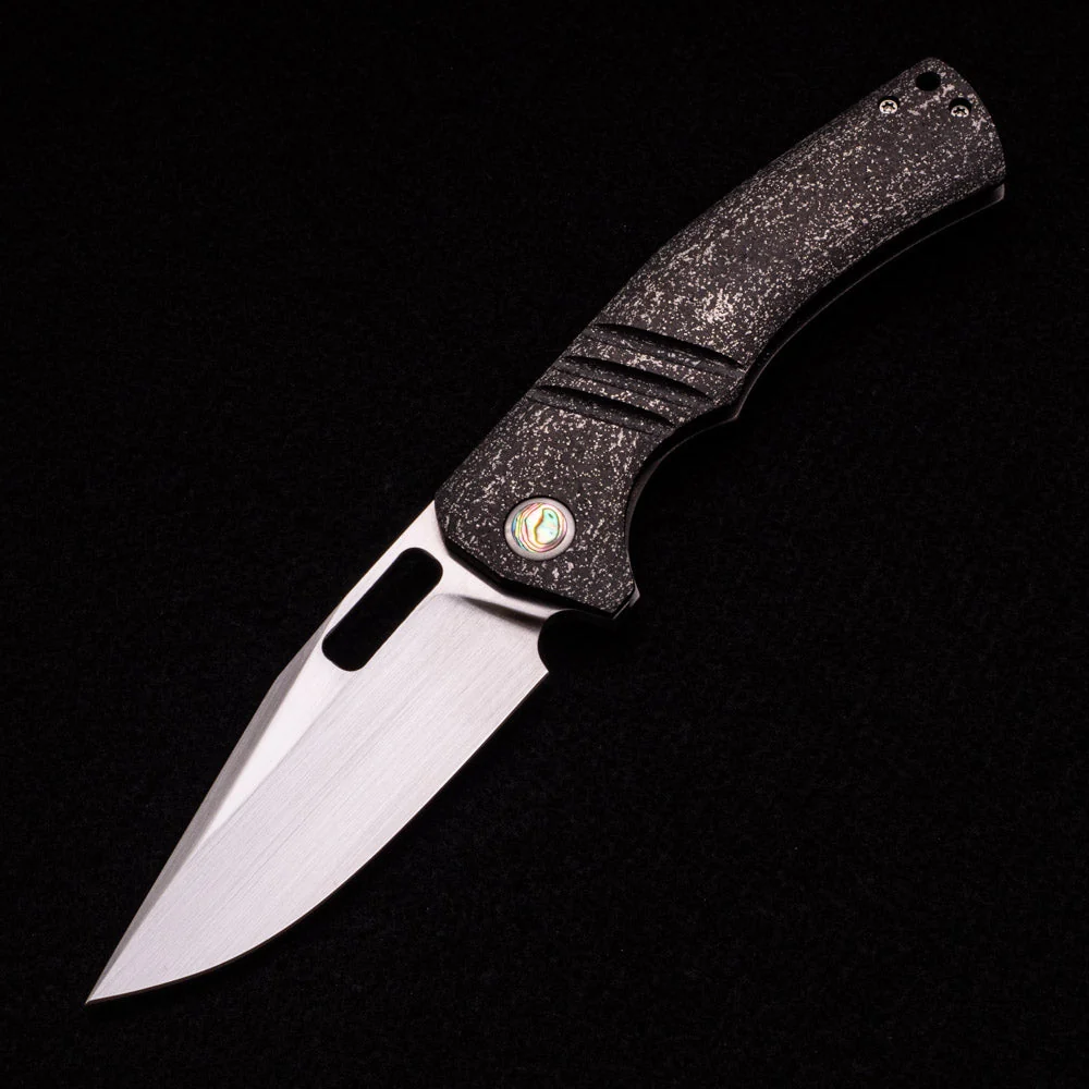 “Magnetic” CarboTi Narwhal HitchHiker
