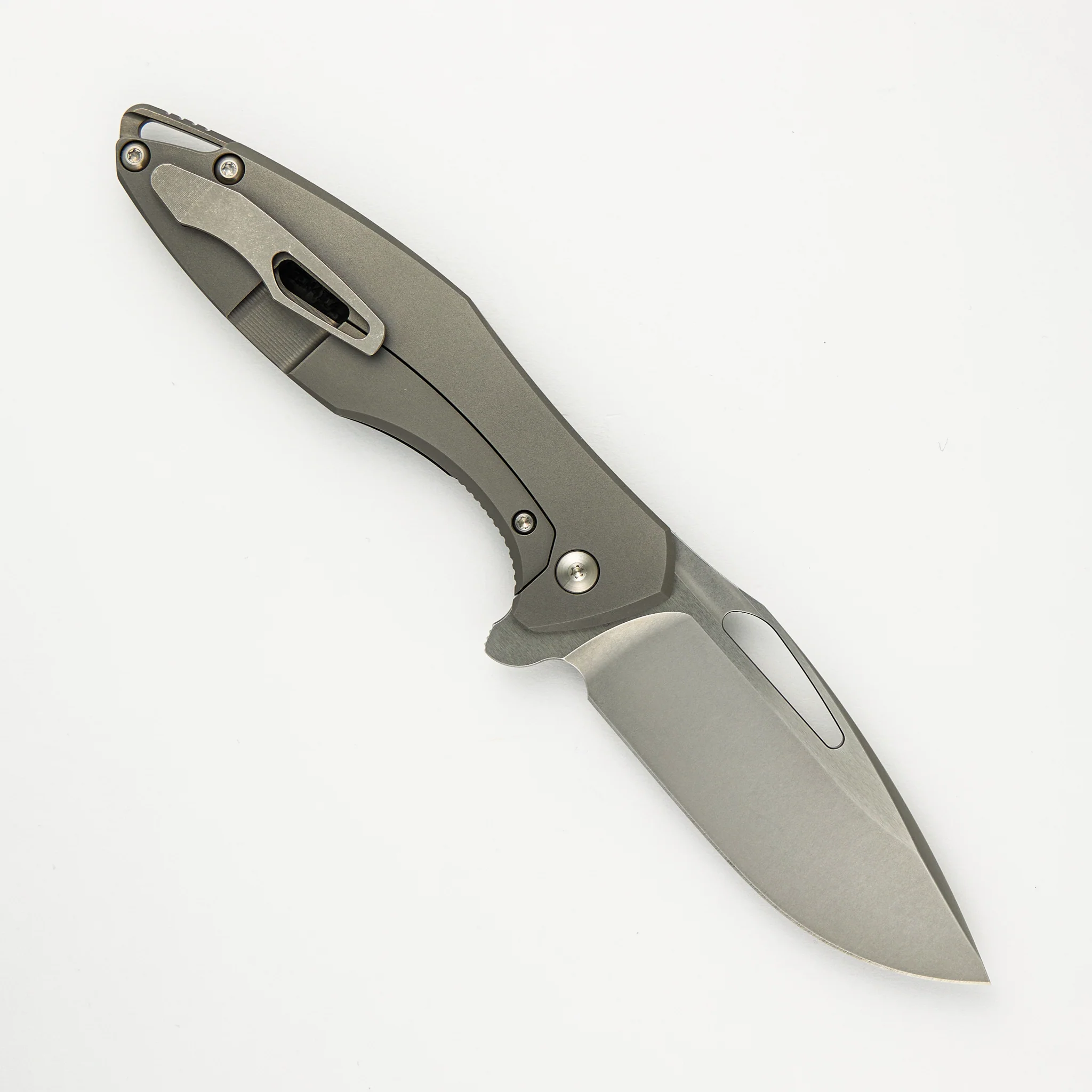 Arius - Titanium/Smooth Carbon Fiber Handle - Burnished W Polished Flats M390 Blade - Image 2