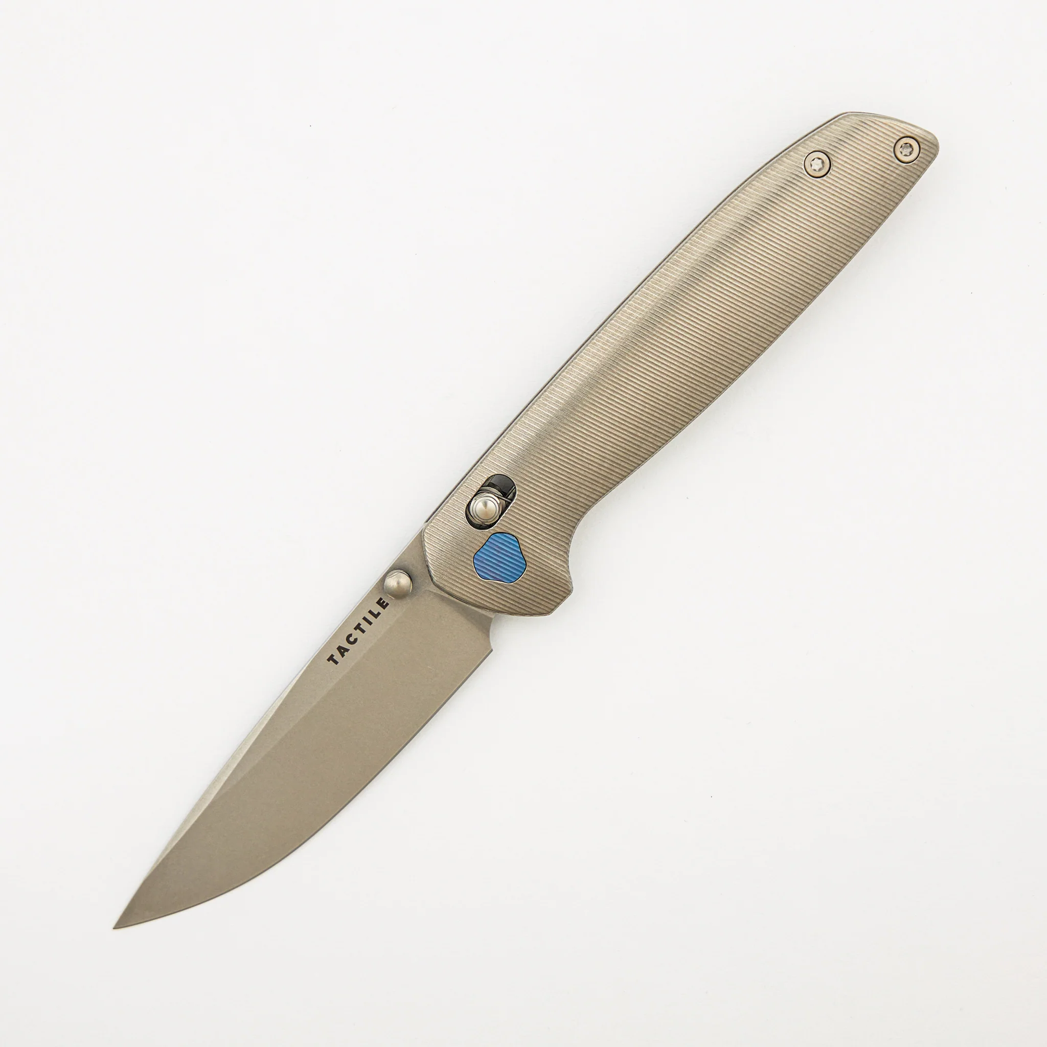 Maverick – Stonewash MagnaCut Blade – Stonewash Titanium Handle