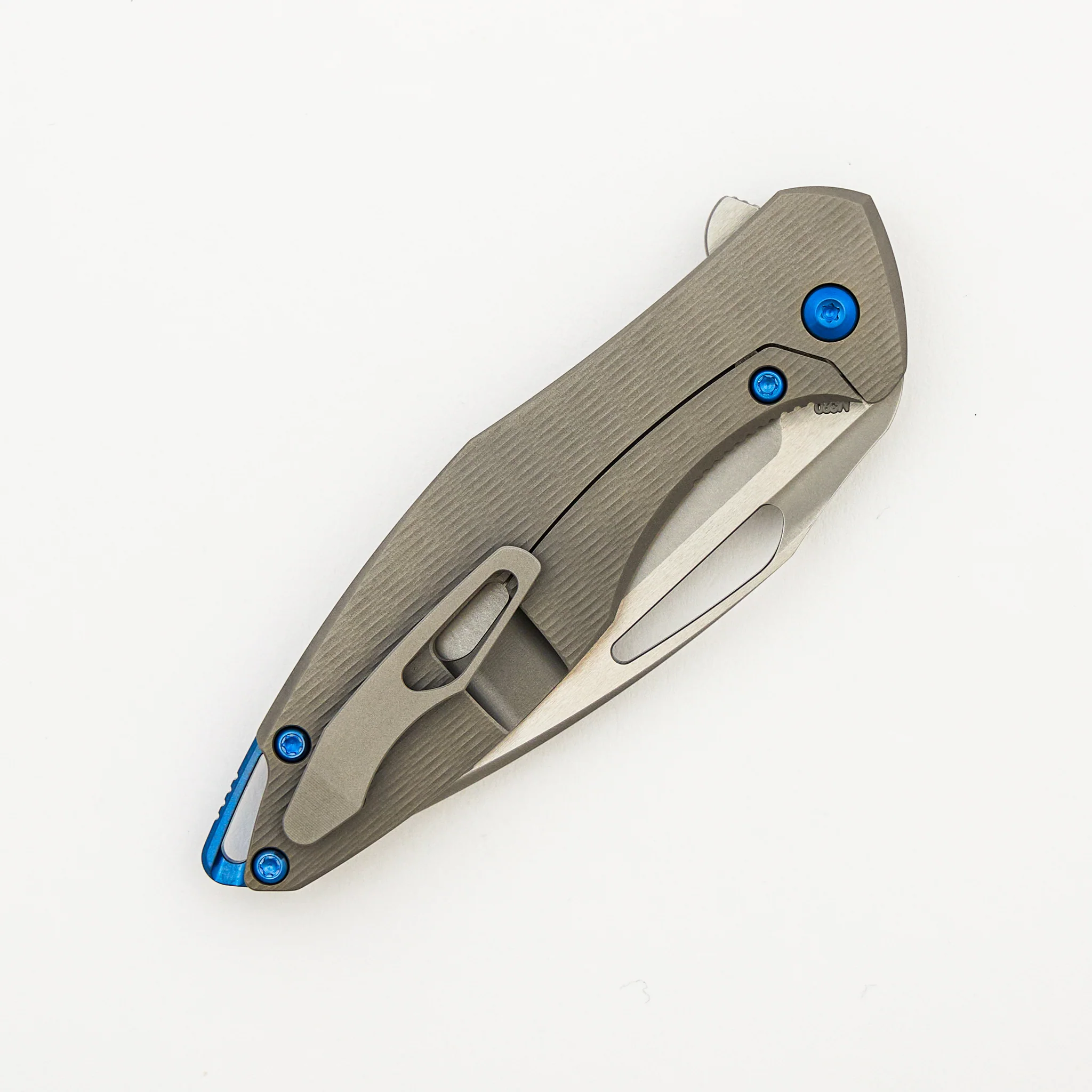 Mini Arius - Plexa Titanium Handle - Blue Hardware -  Burnished W/ Polished Flats M390 Blade - Image 4