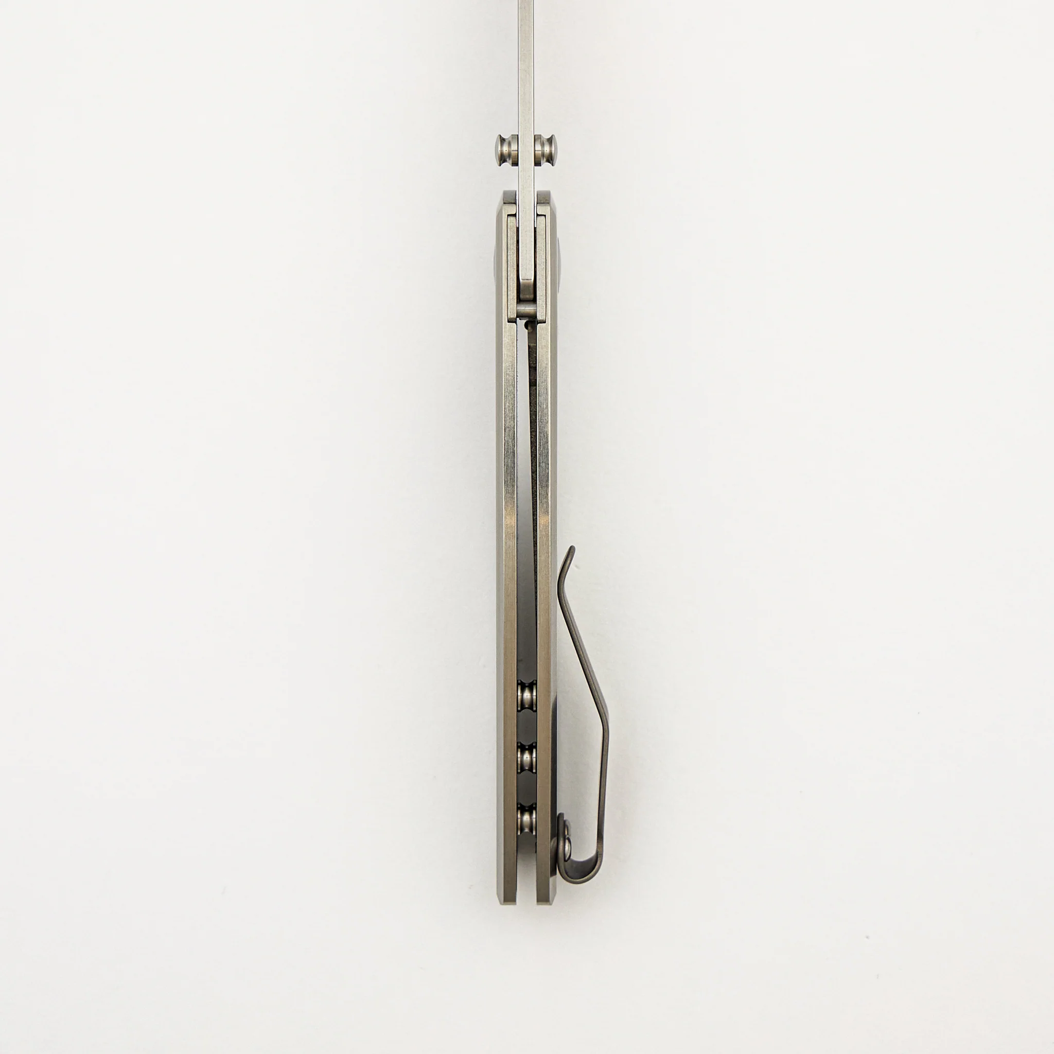 Neutron 2 Linerlock - Flat Satin Titanium Handle - MagnaCut Blade - Image 7