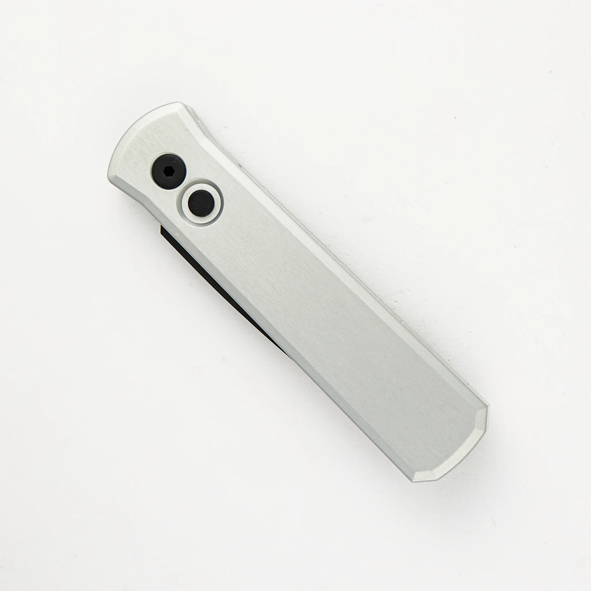 Godson – Solid Satin Silver Handle – DLC Black Blade & Hardware 721-SILVER - Image 3