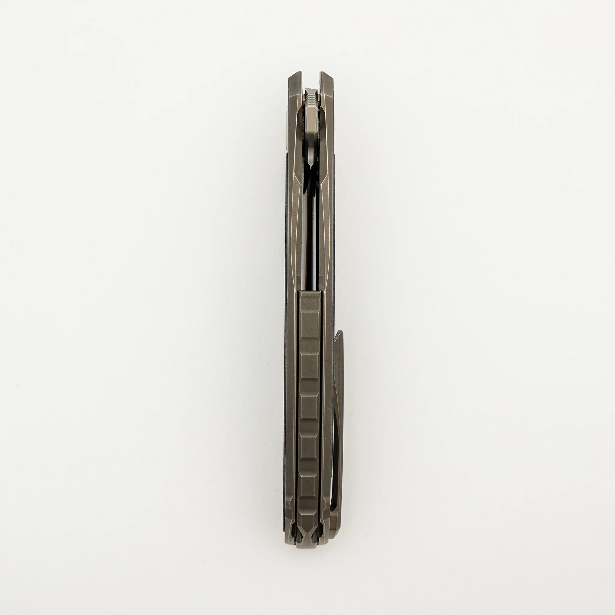 Quantum WKM - Titanium/White CarboTi Handle - S90V Blade - SRRBS - Image 7