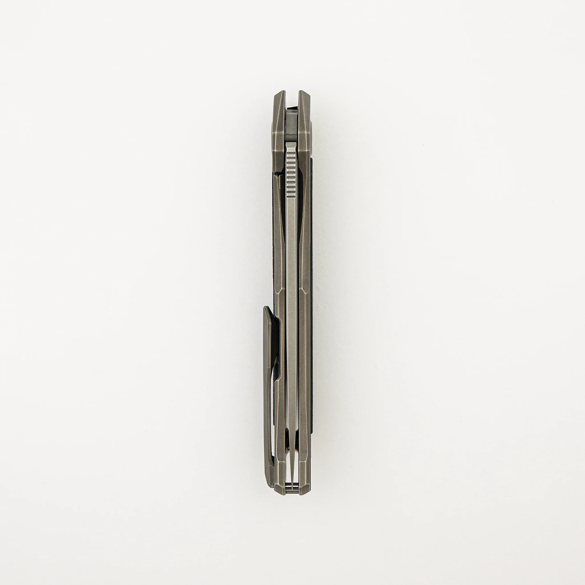 "R1 Edition" Ursus Quantum NL - Cromax PM Blade - Titanium Handle - R1 Pattern Carbon Fiber Inlay - MRBS - Image 5