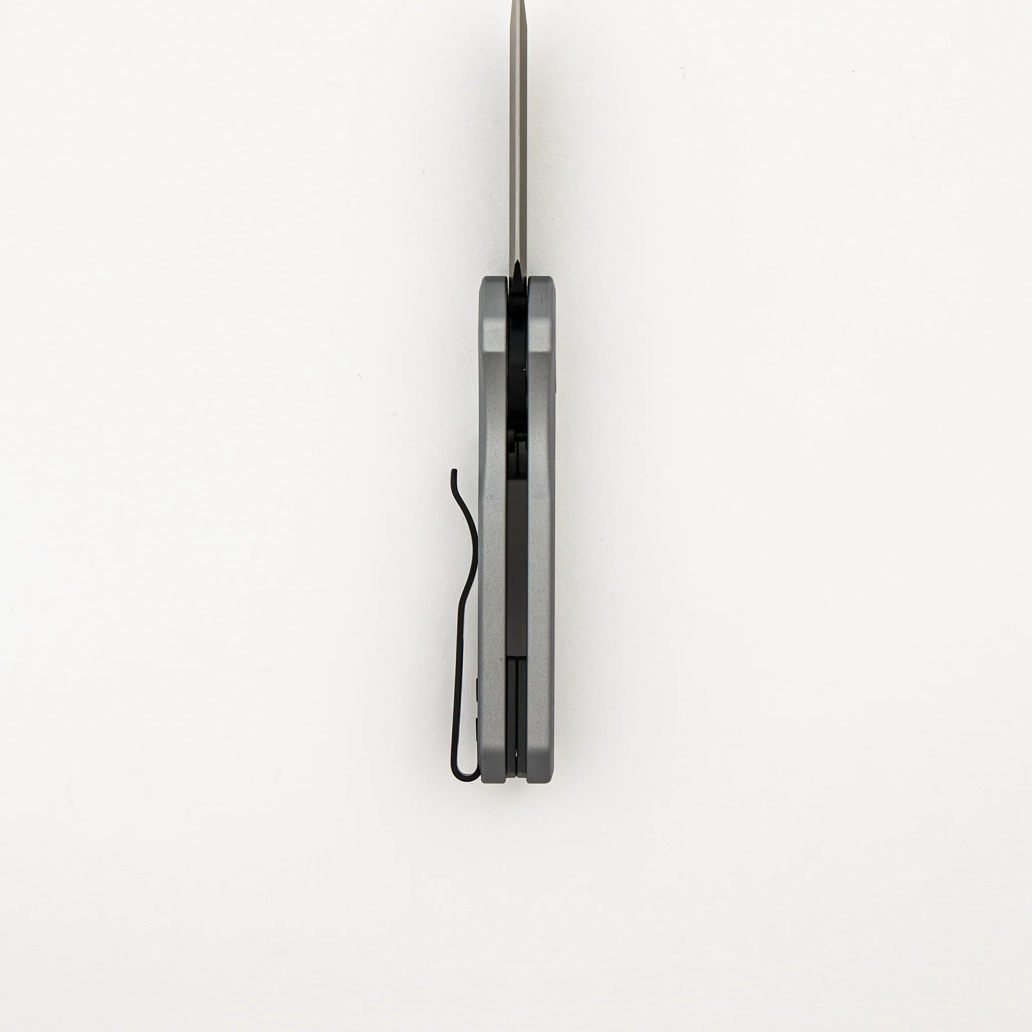 Runt 5 - R5203-GREY NEXUS - "NEXUS" Grey Textured Handle - DLC Black 20-CV Reverse Tanto Blade - Image 6