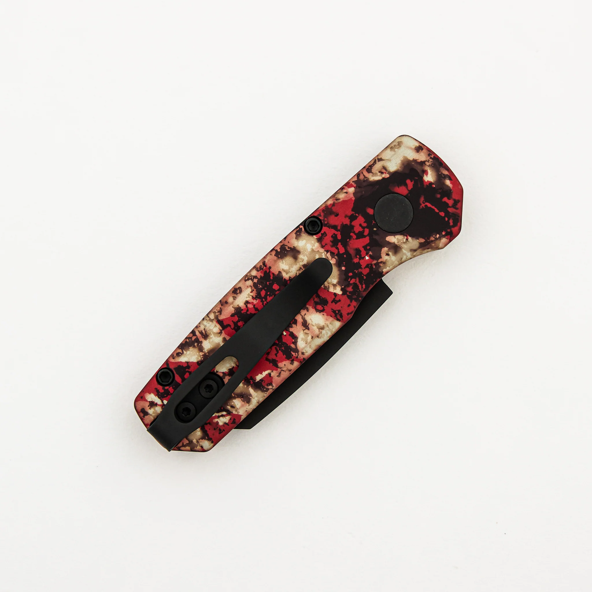 Runt 5 – R5403-CTC - "Crimson Tiger Camo" Anodized Handle - DLC Black MagnaCut Reverse Tanto Blade - Black Lip Pearl Button - Image 4