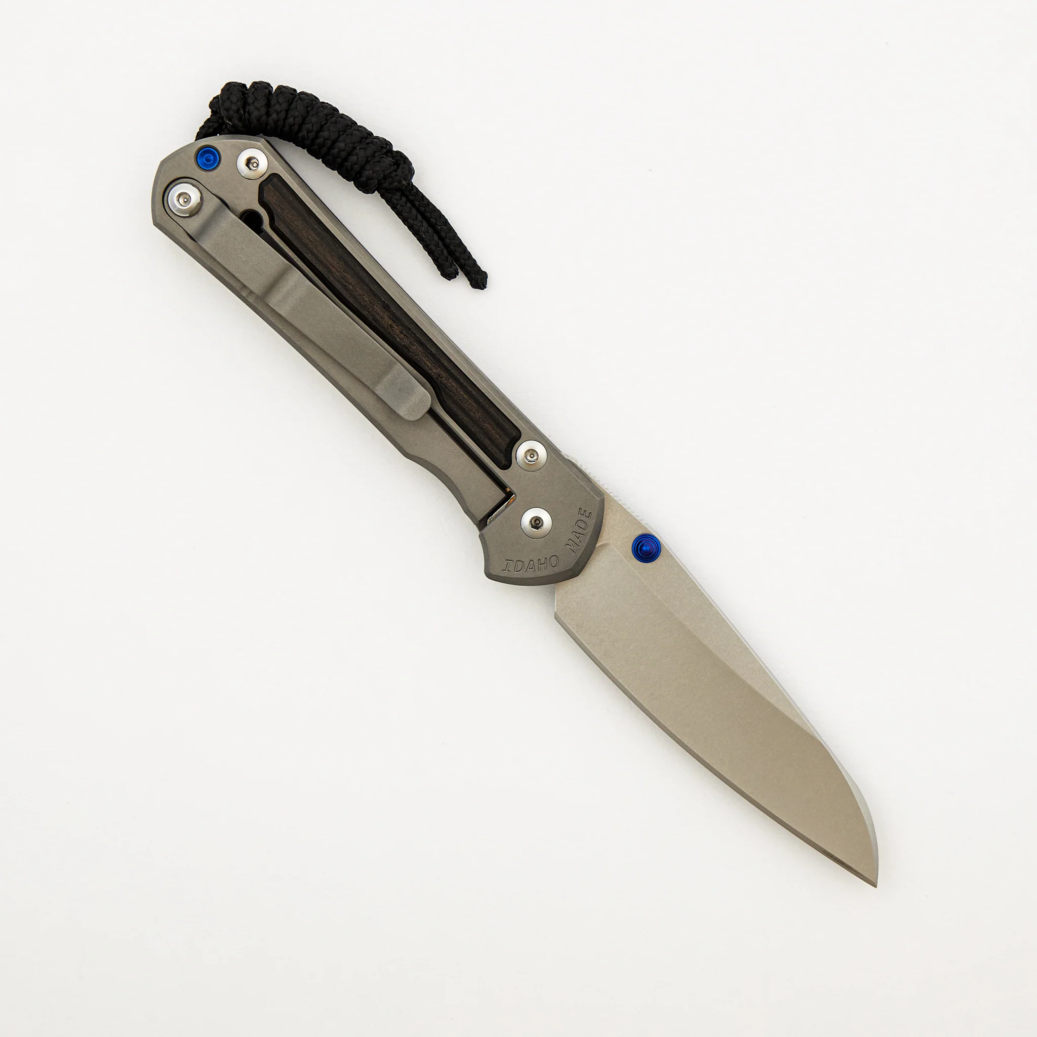 Small Sebenza 31 - Macassar Ebony Inlay - Insingo CPM MagnaCut Blade - Blue Double Thumb Lugs - Image 2
