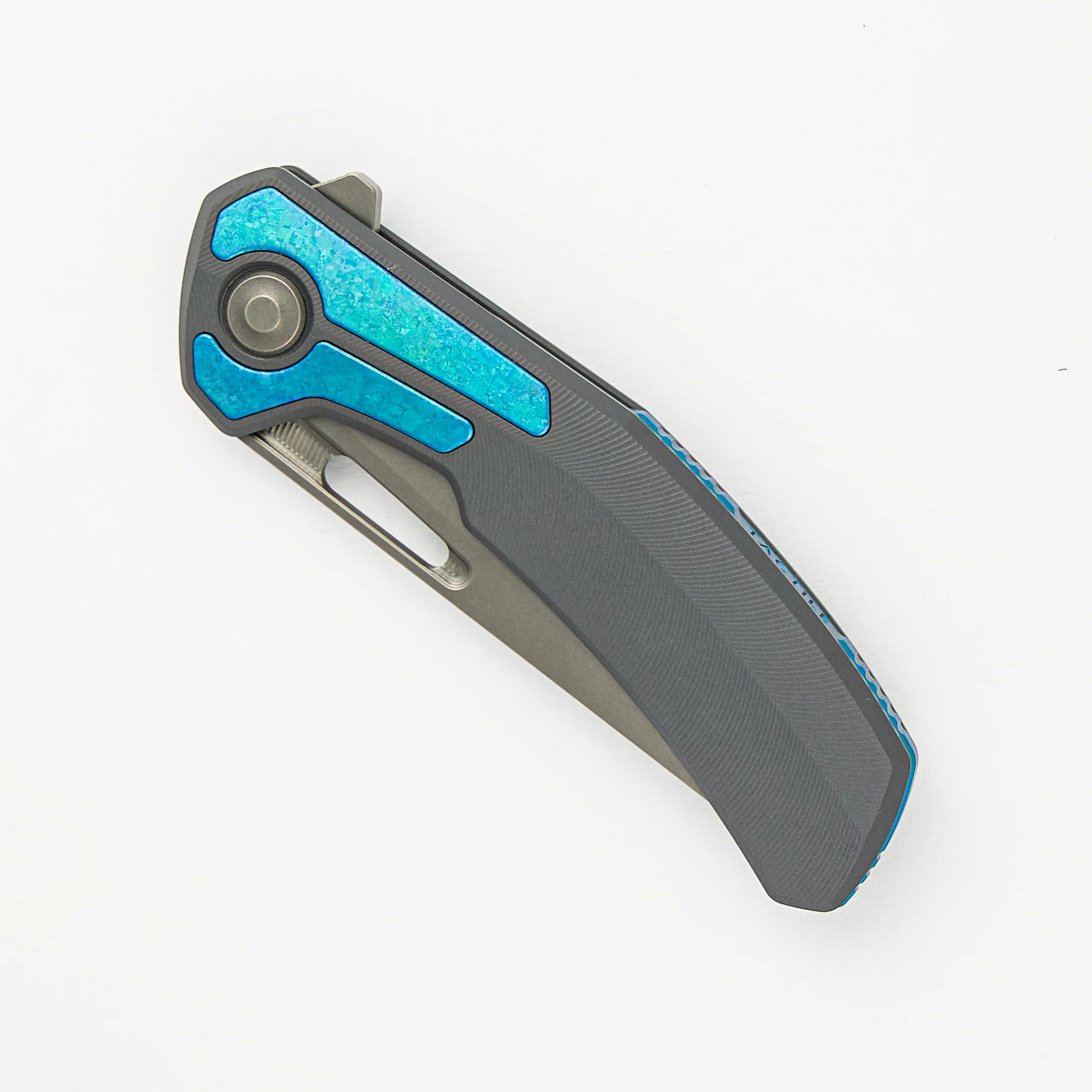 Archer - Titanium/Crystalized Ti Textured Handle - MagnaCut Blade - Image 3